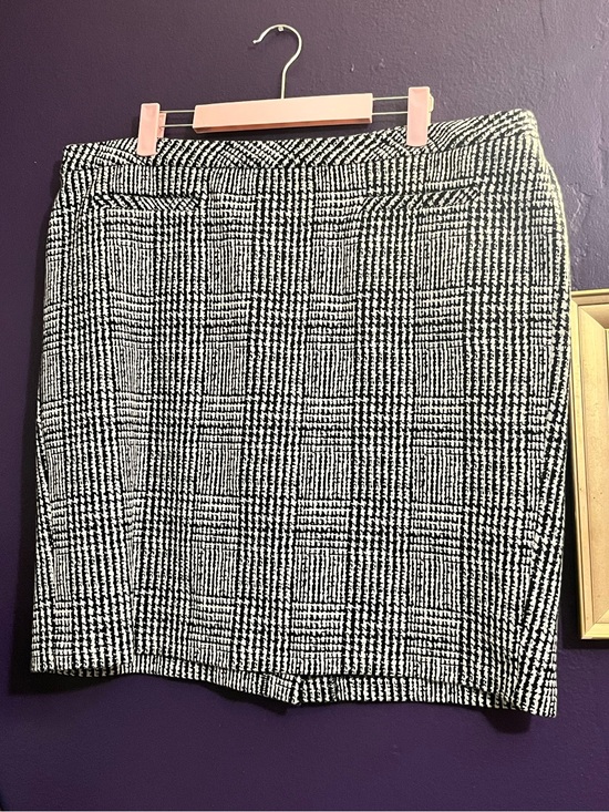 Talbots Dresses & Skirts - PLUS SIZE Black & White Plaid Pencil Skirt